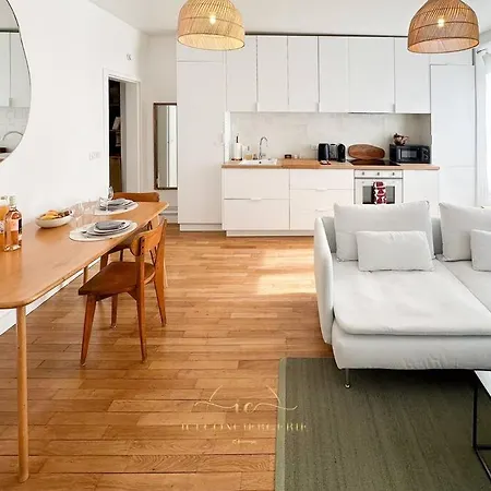 Le Petit Saint Louis Апартаменты